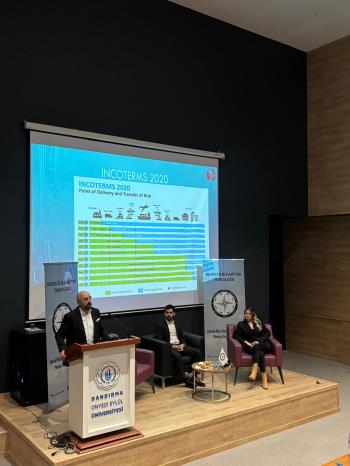 Denizcilik Meslek Yüksekokulu'nda Kariyer Zirvesi Sona Erdi: Öğrencilerden Yoğun İlgi